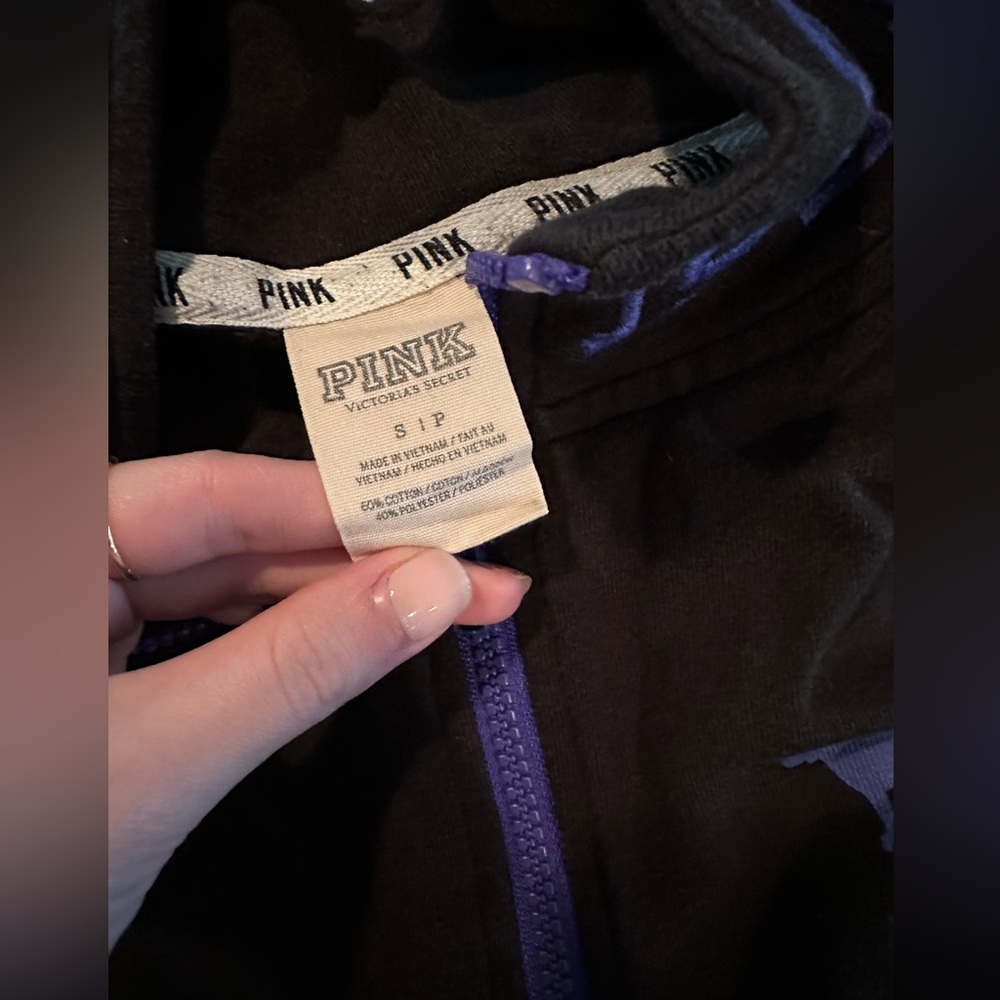 VICTORIA’S SECRET QUARTER-ZIP, SIZE SMALL, BLACK - Picture 3 of 3